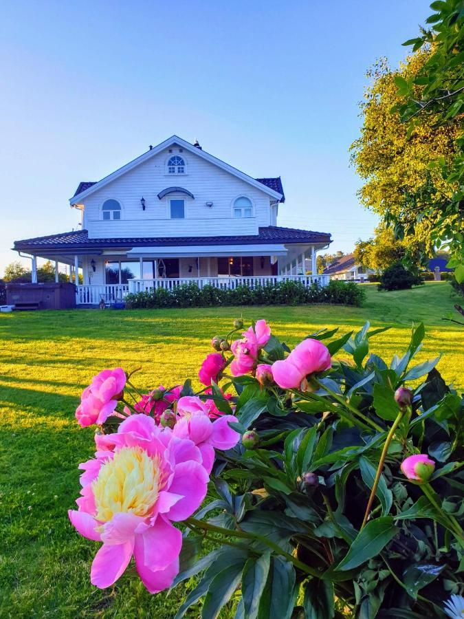 Beach Front Villa In Tonsberg Norway Only July 20-25 Buitenkant foto