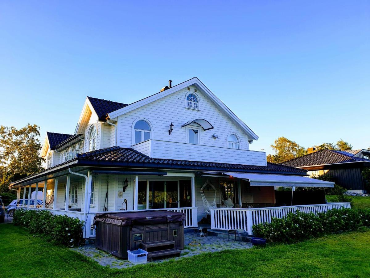 Beach Front Villa In Tonsberg Norway Only July 20-25 Buitenkant foto
