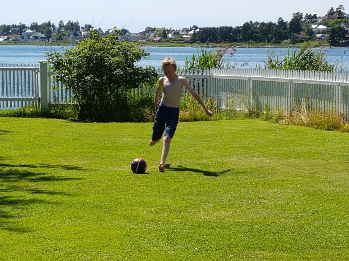 Beach Front Villa In Tonsberg Norway Only July 20-25 Buitenkant foto